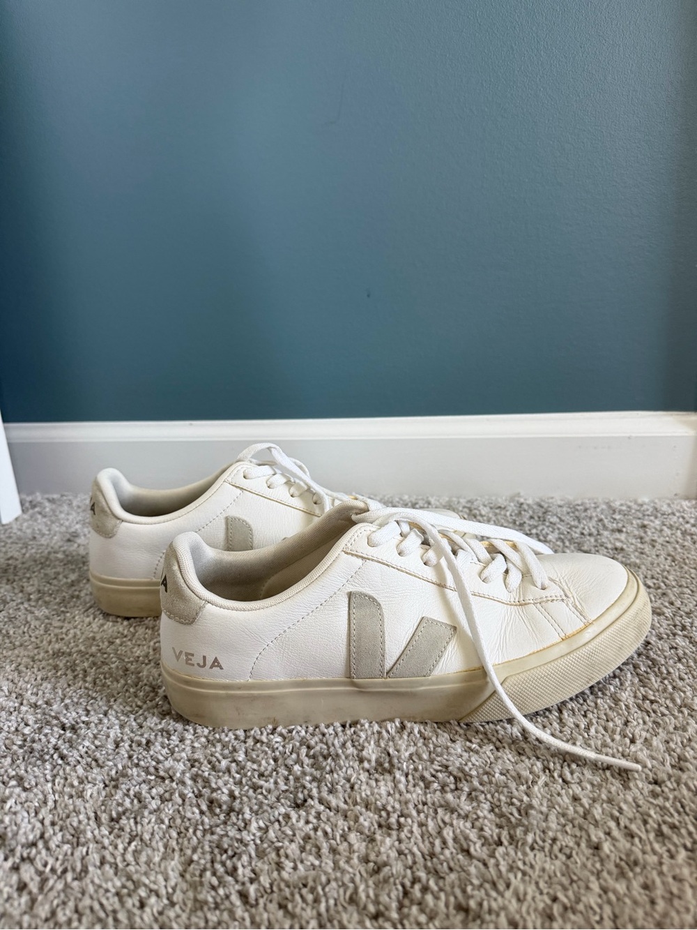 VEJA Women's Size 9 Campo